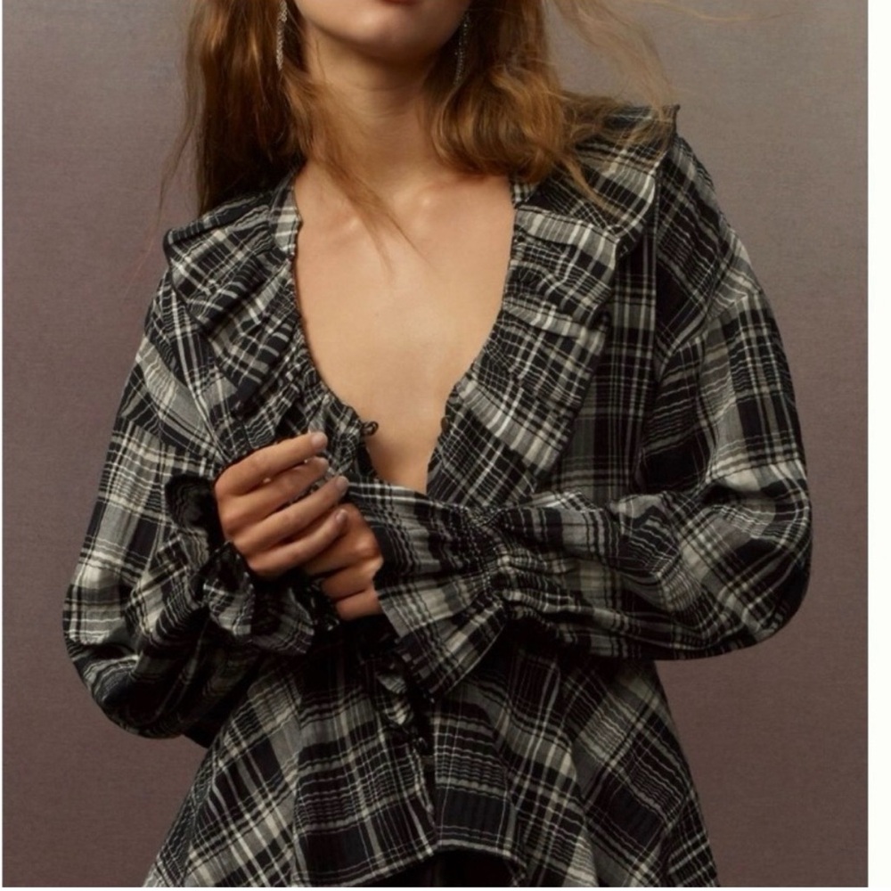 Pilcro Black and White Plaid Ruffle Blouse - Small